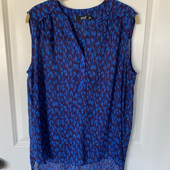 Blouse - Picture 1 of 4